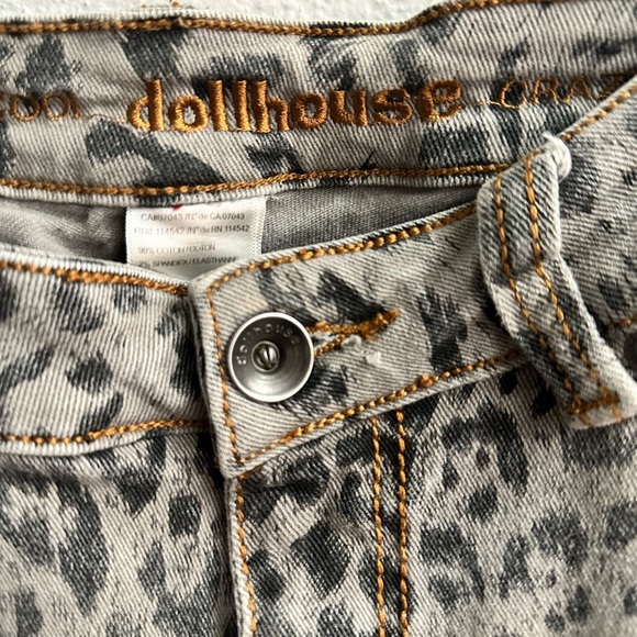 Leopard Print crazy sexy cool Dollhouse jeans size 5 juniors - Picture 2 of 8